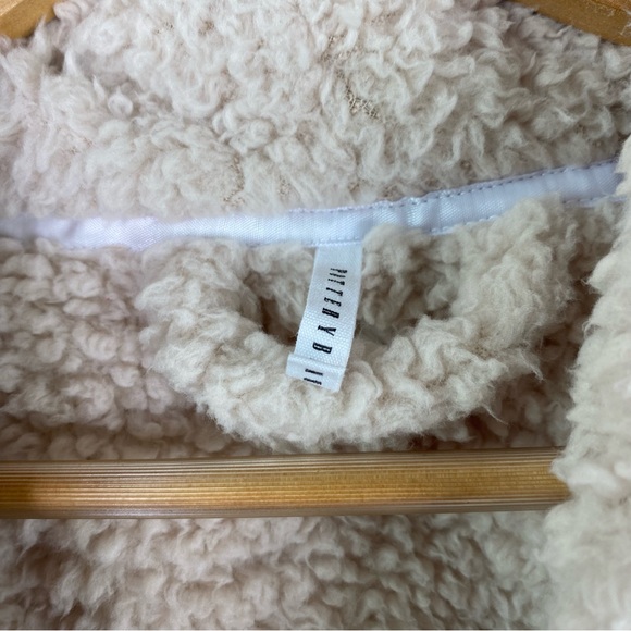 Pottery Barn Beige Tan Teddy Bear Faux Fur Robe - Picture 4 of 6